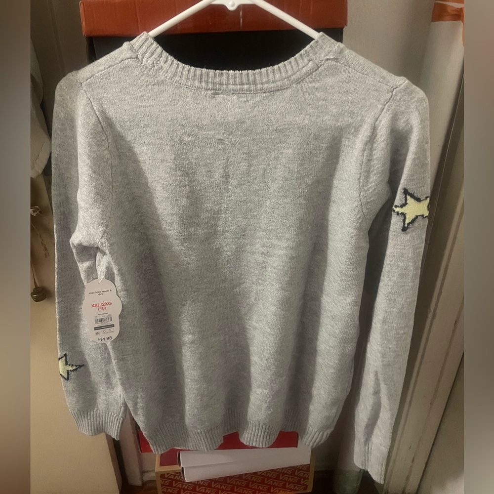 Gray Star Pattern Sweatersize XXL kid - Picture 5 of 6